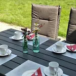 Exklusives Finja Mit Sauna, Garten & Offener Wohnkueche 펜션