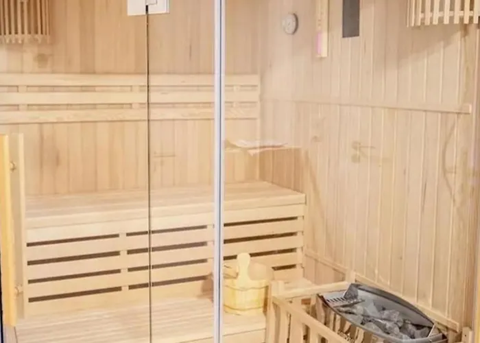 Exklusives Finja Mit Sauna, Garten & Offener Wohnkueche Burhave